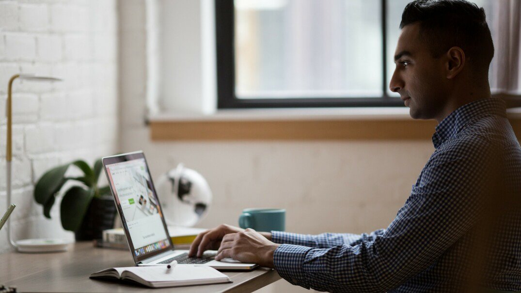 Person looking at computer.jpg